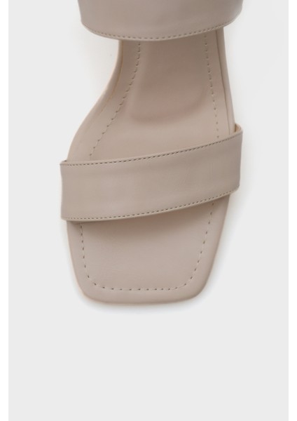 Tina Orta Topuklu Çift Bantlı Kadın Sandalet
