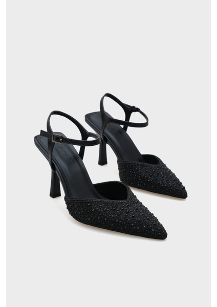 Sivri Burunlu Orta Topuklu Taşlı Kadın Ayakkabı