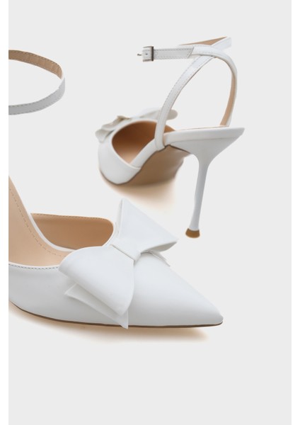 Rona Sivri Burunlu Fiyonlu Bilekten Bantlı Kadın Ayakkabı