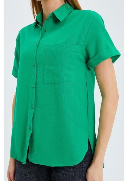 3950 Kadın Oxford Kısa Kollu Basic Gömlek Yeşil fırsatları