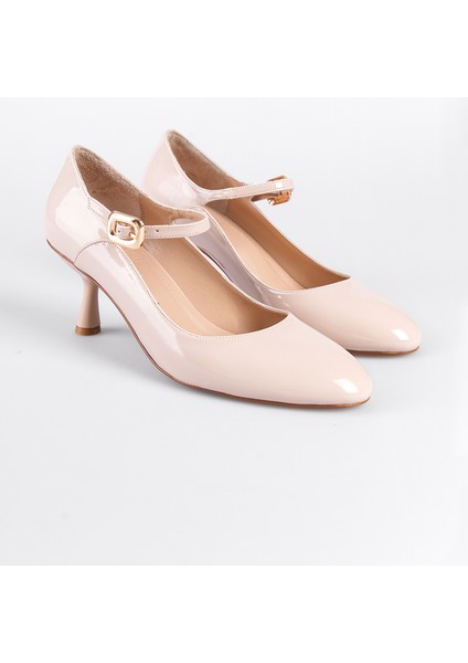 Yuvarlak Burunlu Tokalı Orta Topuklu Kadın Ayakkkabı