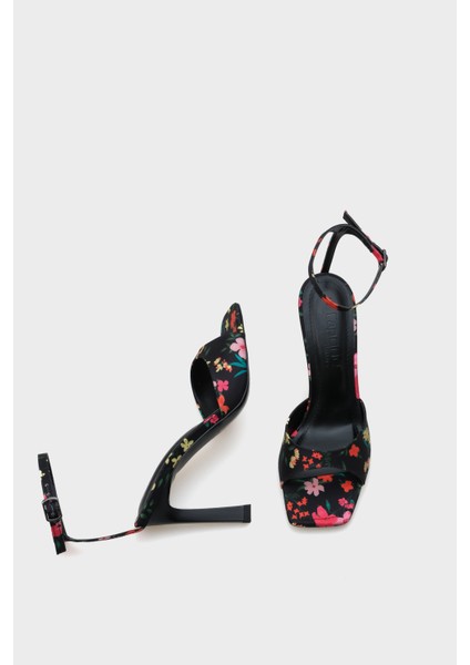 Arkası Açık Küt Burunlu Yüksek Topuklu Çiçek Desenli Kadın Ayakkabı