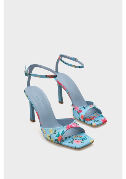 Arkası Açık Küt Burunlu Yüksek Topuklu Çiçek Desenli Kadın Ayakkabı