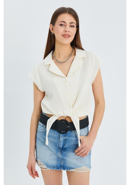 4555 Kadın Önü Bağlamalı Müslin Crop Gömlek Naturel modelleri
