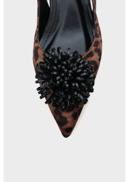 Oliy Orta Topuklu Çiçekli Sivri Burunlu Arkası Açık Kadın Ayakkabı