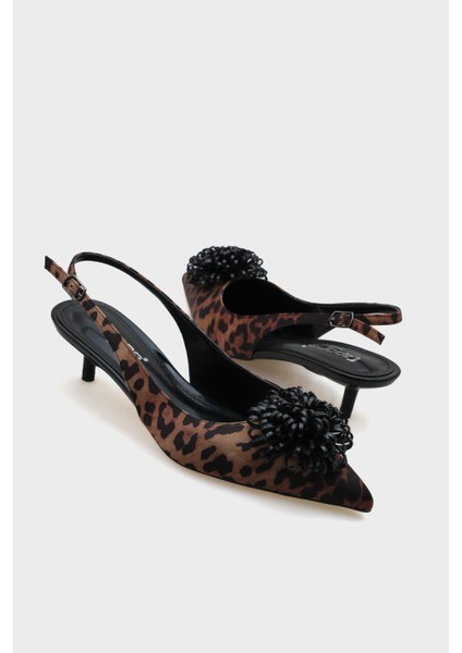 Oliy Orta Topuklu Çiçekli Sivri Burunlu Arkası Açık Kadın Ayakkabı