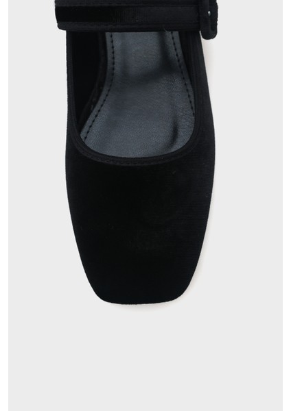 Tek Bantlı Tokalı Kadın Babet