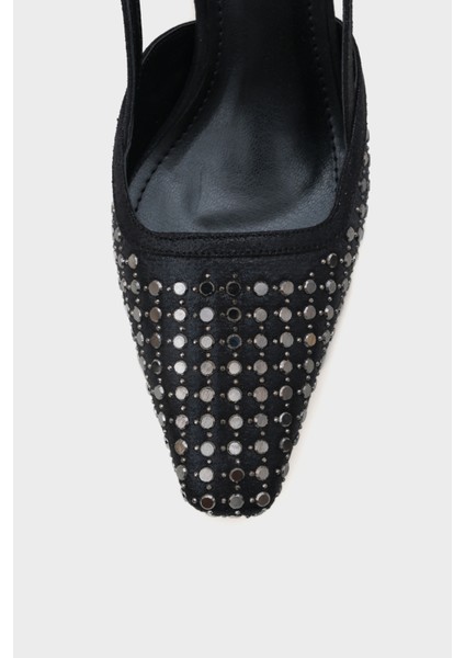 Arkası Açık Küt Burunlu Taşlı Orta Topuklu Kadın Ayakkabı