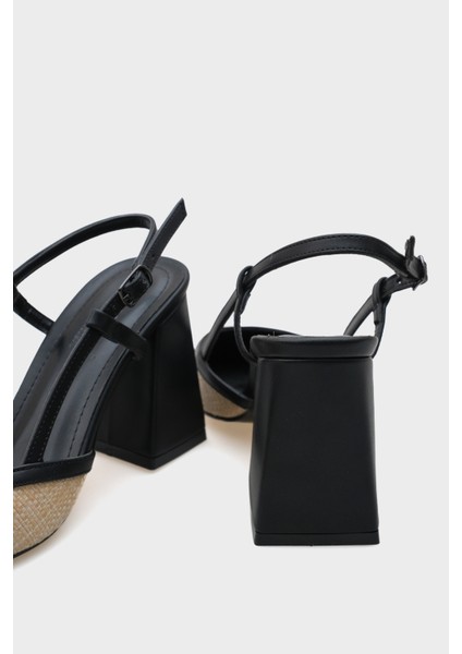 Arkası Açık Küt Burunlu Kalın Topuklu Hasır Kadın Ayakkabı