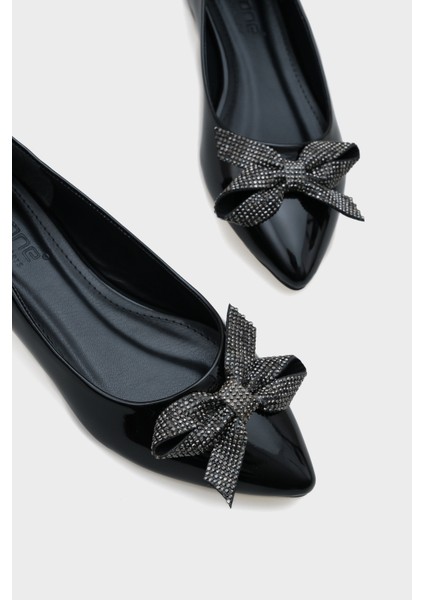 Sivri Burunlu Fiyonklu Taşlı Kadın Babet