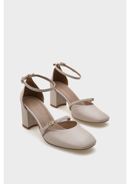 Sasha Orta Topuklu Çift Tokalı Bilekten Bantlı Kadın Ayakkabı