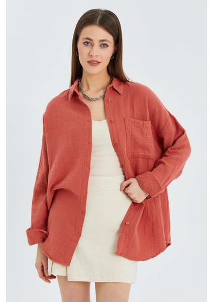 3833 Kadın Oversize Cepli Müslin Gömlek Kiremit modelleri