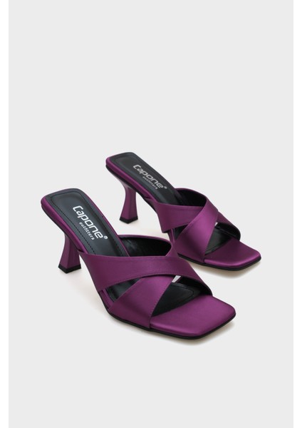 Küt Burunlu Çapraz Bantlı Kum Saati Topuklu Saten Kadın Terlik