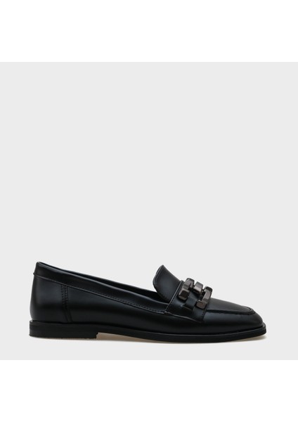 Metal Tokalı Kadın Loafer Ayakkabı