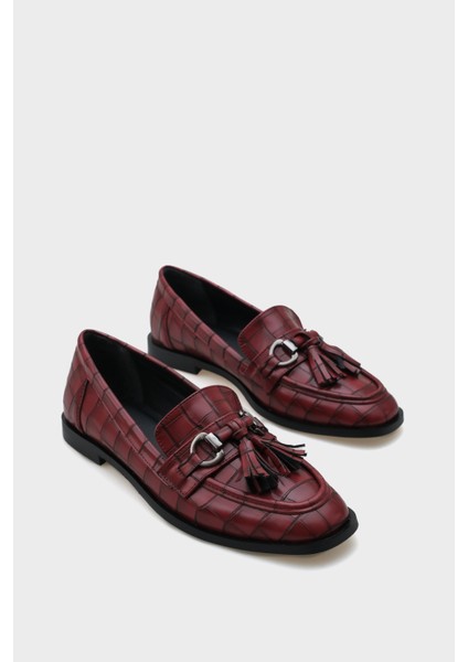Metal Tokalı Püsküllü Kadın Loafer Ayakkabı