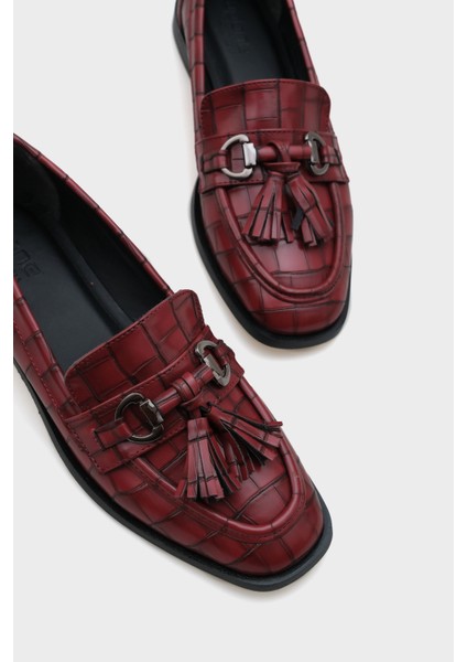 Metal Tokalı Püsküllü Kadın Loafer Ayakkabı