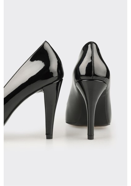 Siyah Kadın Stiletto fırsatları