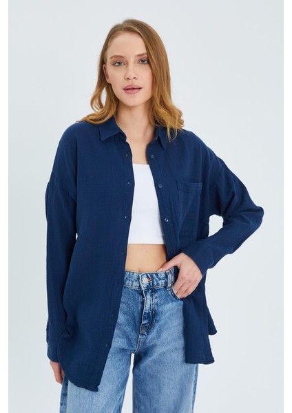 3833 Kadın Oversize Cepli Müslin Gömlek Lacivert