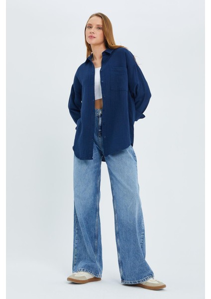 3833 Kadın Oversize Cepli Müslin Gömlek Lacivert fiyatları