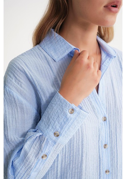 4642 Kadın Apoletli Kraşlı Gömlek Bebe Mavi indirimleri