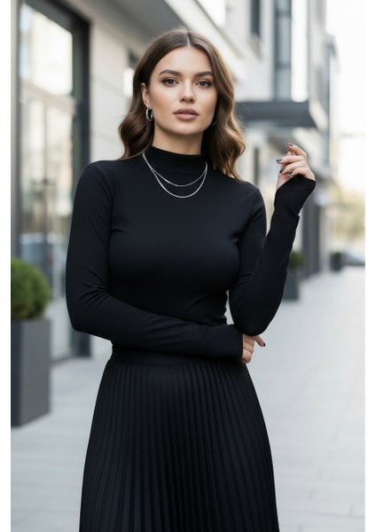 Parmak Geçmeli Kadın Body – Esnek Kumaş modelleri