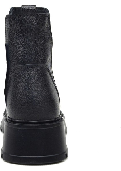 Kadın Hakiki Gerçek Deri Lastikli Kısa Siyah Bot modelleri