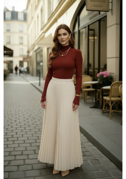 Parmak Geçmeli Kadın Body – Esnek Kumaş modelleri