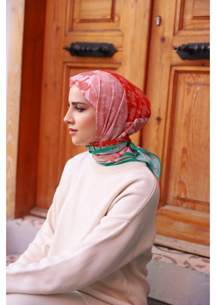 Adel Eşarp Benetton