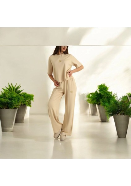 Modal Kumaş Bej Renk Kadın Tişört Pantolon Beli Lastikli ve Cepli 2 Li Takım