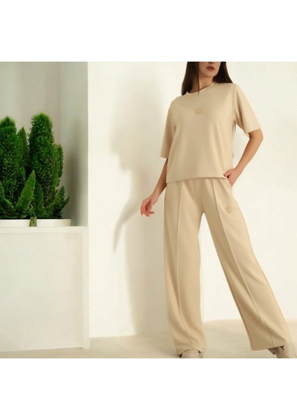 Modal Kumaş Bej Renk Kadın Tişört Pantolon Beli Lastikli ve Cepli 2 Li Takım fiyatları