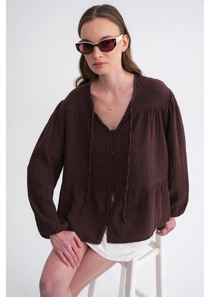 4563 Kadın Yakası Bağlamalı Kolu Lastikli Bol Müslin Gömlek Kahve