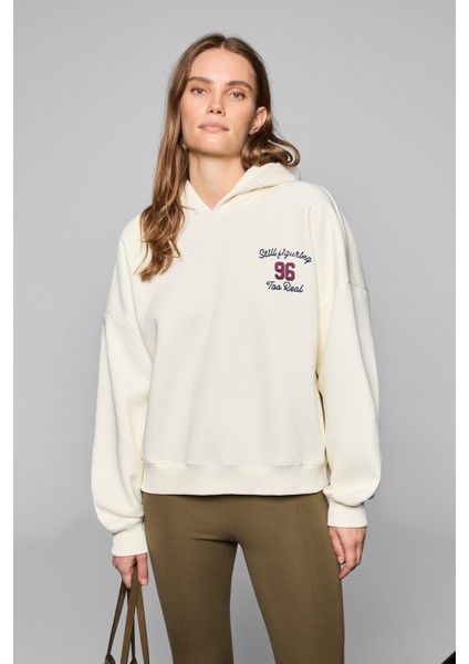 Luxe Kadın Renk Nakışlı ve Arkası Baskı Detaylı Kapüşonlu Ekru Sweatshirt modelleri