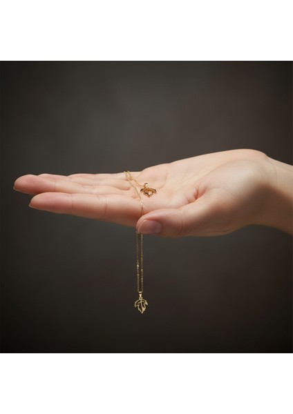 Tabitela 8 Ayar Altın Kolye Ucu Yaprak GM1336 1 gr fiyatları