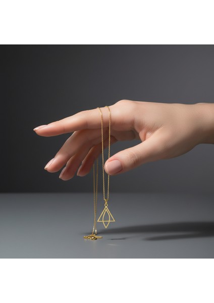 14 Ayar Altın Kolye Ucu Üçgen GM3622 0.5 gr fiyatları