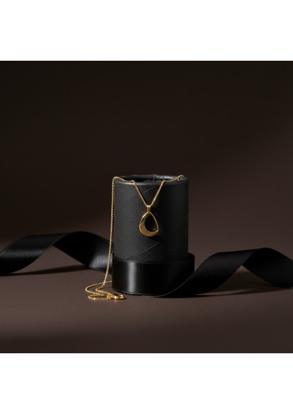 Tabitela 8 Ayar Altın Kolye Ucu Ay GM924 0.5 gr modelleri