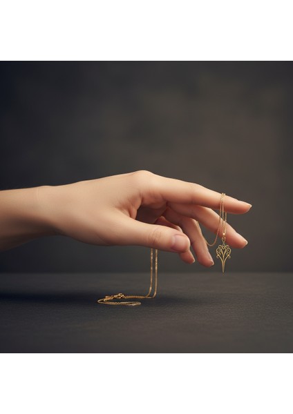 14 Ayar Altın Kolye Ucu Tarak ve Makas GM3837 0.5 gr fiyatları