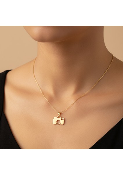 8 Ayar Altın Kolye Ucu Kamera GM3775 0.5 gr