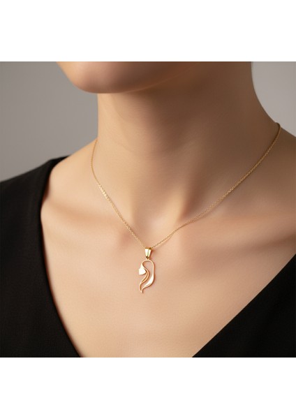 8 Ayar Altın Kolye Ucu Kız GM3750 1 gr