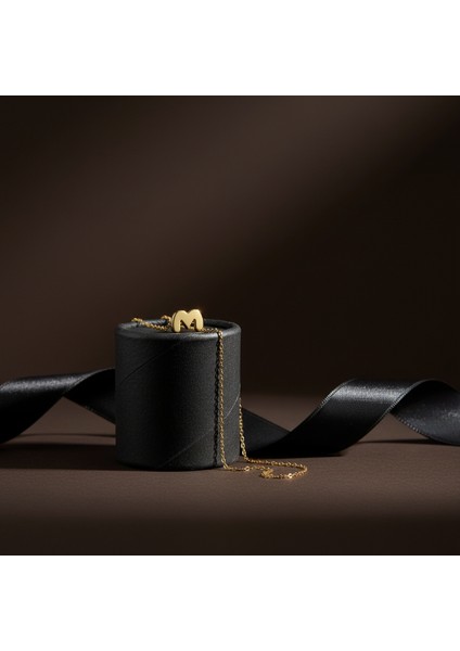 8 Ayar Altın Kolye Ucu Harf M GM6125 0.5 gr modelleri