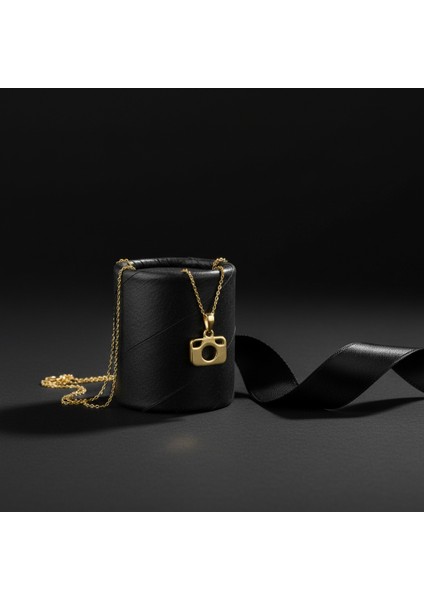 14 Ayar Altın Kolye Ucu Kamera GM6841 1 gr modelleri