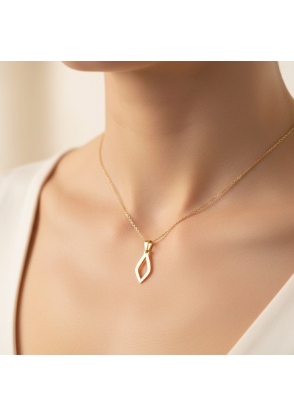 14 Ayar Altın Kolye Ucu Eşkenar Dörtgen GM7895 0.5 gr