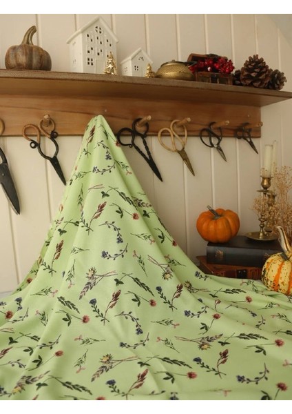 Pamuk Viskon Dökümlü Kumaş Zarif Çiçek Desenlidir Yeşil Zemin Rengindedir Dökümlüdür fiyatları