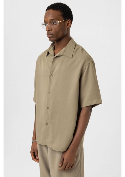 Oversize Lyocell Kumaş Gömlek Haki fırsatları