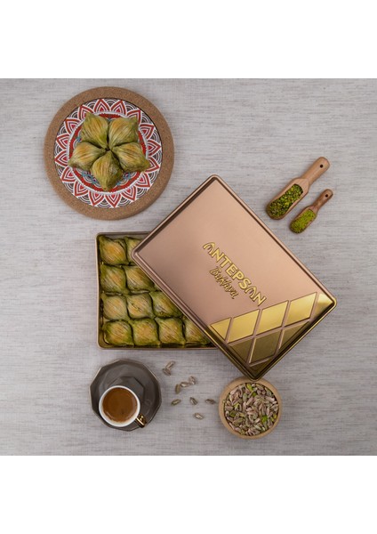 Antep Fıstıklı Midye Baklava 850 G