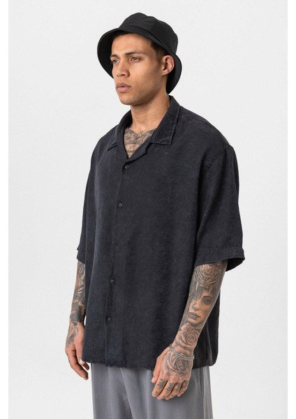 Yıkamalı Oversize Kısa Kol Gömlek Siyah fırsatları