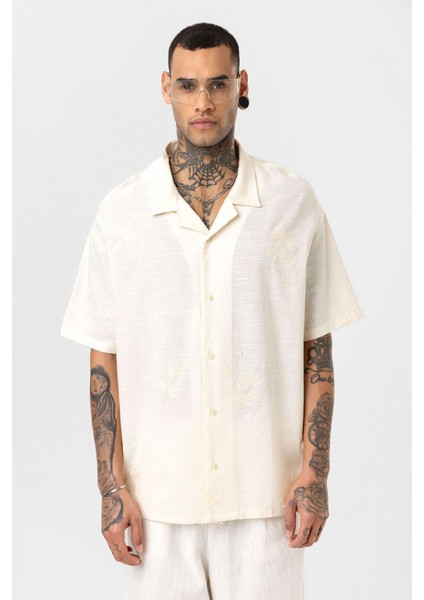 Oversize Nakış Detaylı Kısa Kol Gömlek Naturel modelleri