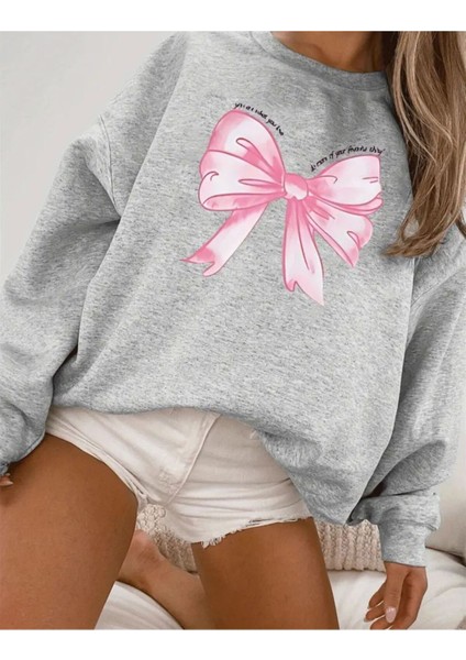 Kurdele Baskılı Bisiklet Yaka Içi Polarlı Sweatshirt