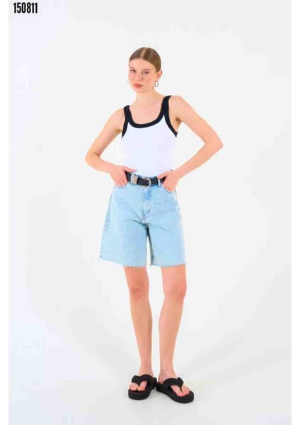 Iki Renkli Atlet - Siyah-Beyaz, Kırmızı Gül Figürlü Kolye Hediye fiyatları