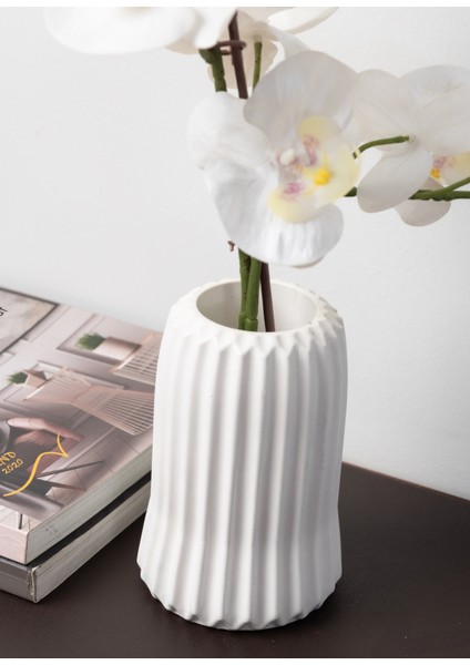 Dekoratif Çizgili Vazo – Modern Seramik Görünümlü Ev ve Ofis Dekoru modelleri