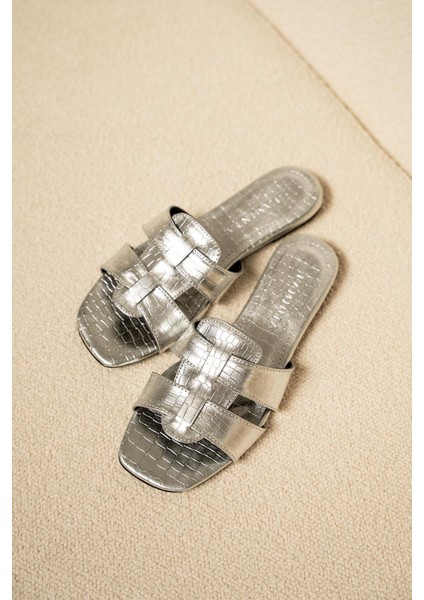 Toffy Silver Kroko Deri Kadın Terlik